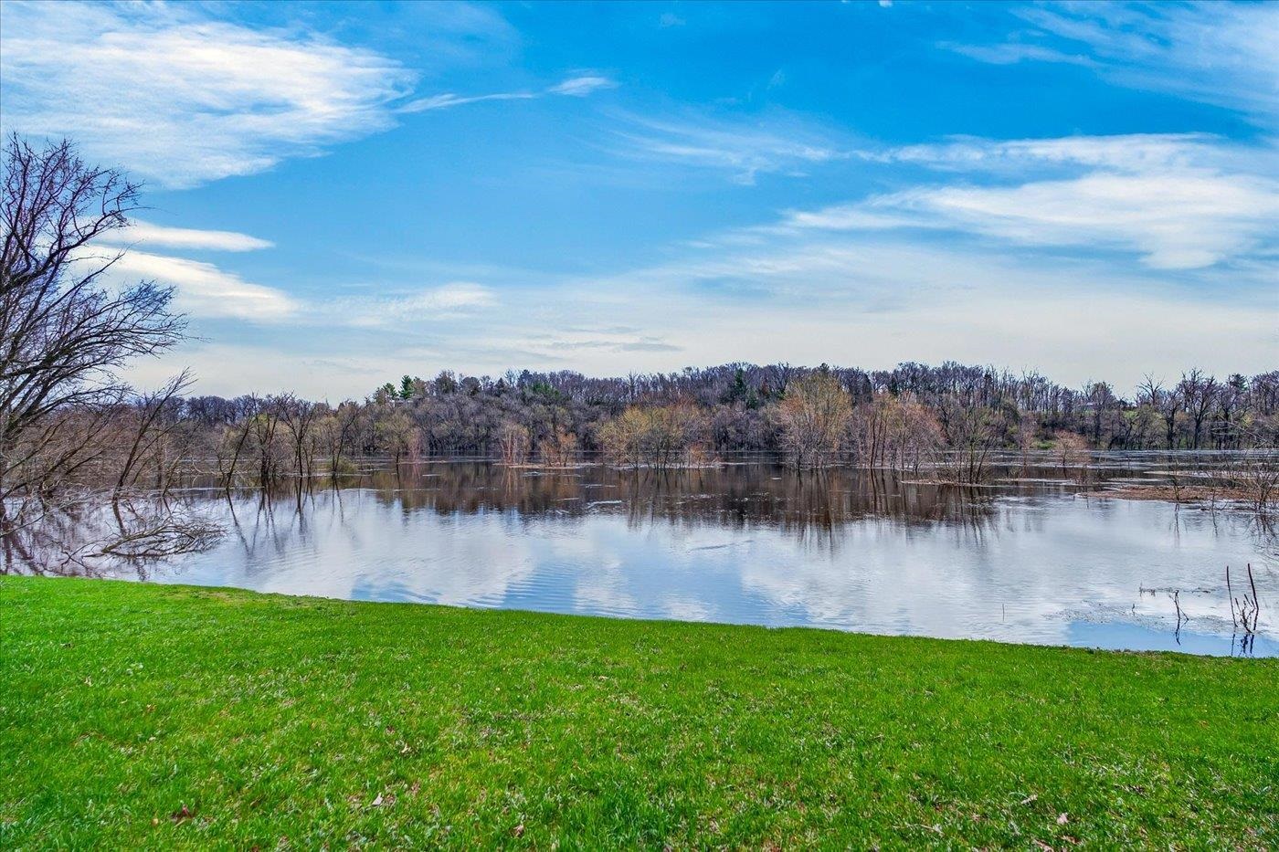 S1404 Indian Trail Parkway