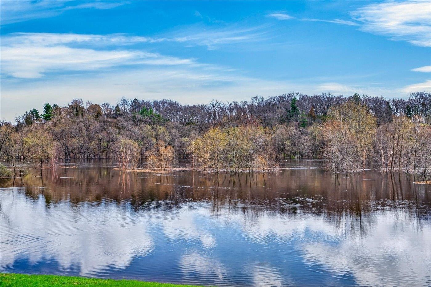 S1404 Indian Trail Parkway
