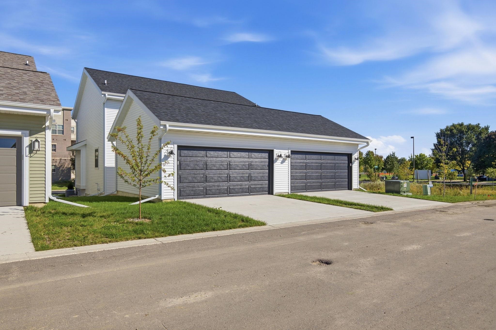 2809 Crinkle Root Drive