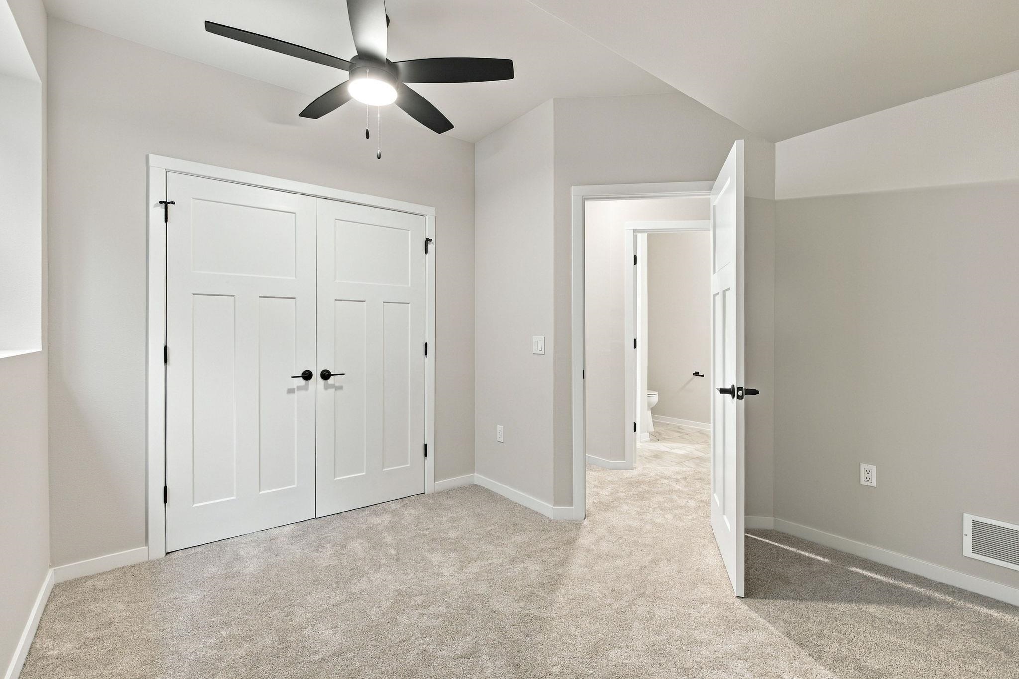 2809 Crinkle Root Drive