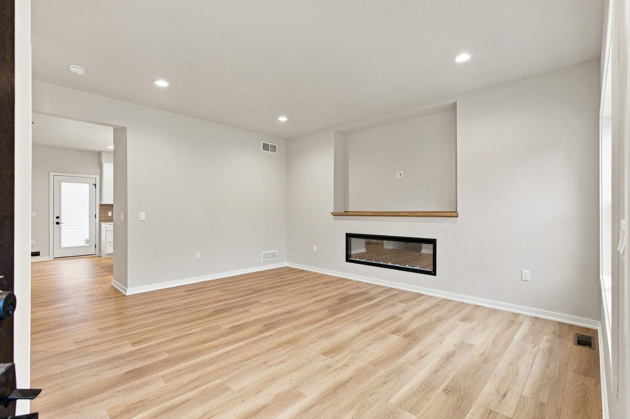 2809 Crinkle Root Drive