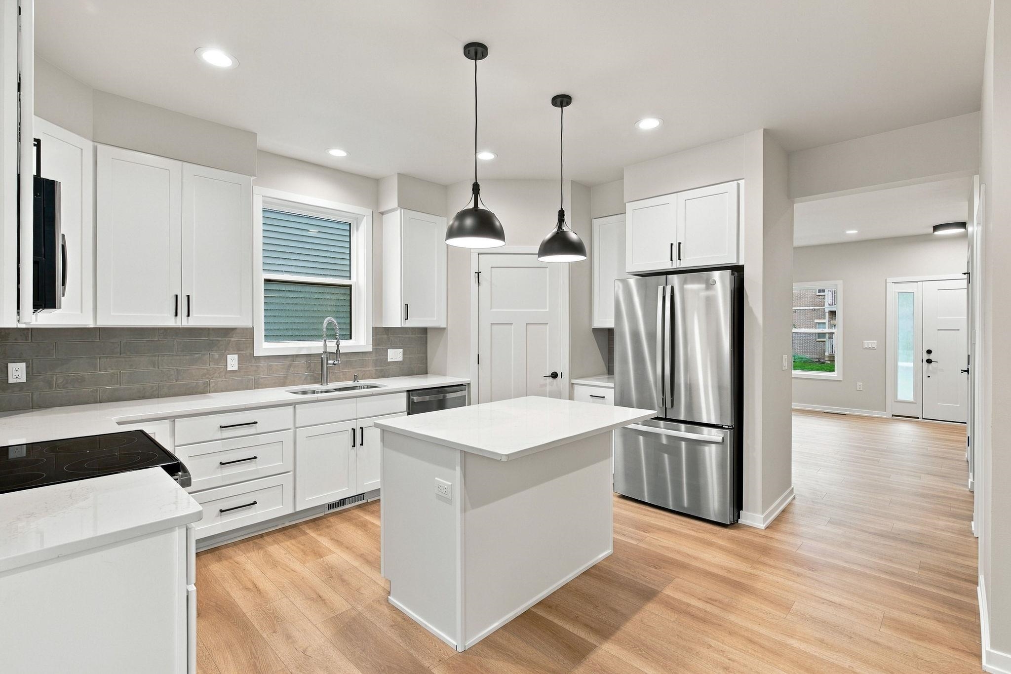 2809 Crinkle Root Drive
