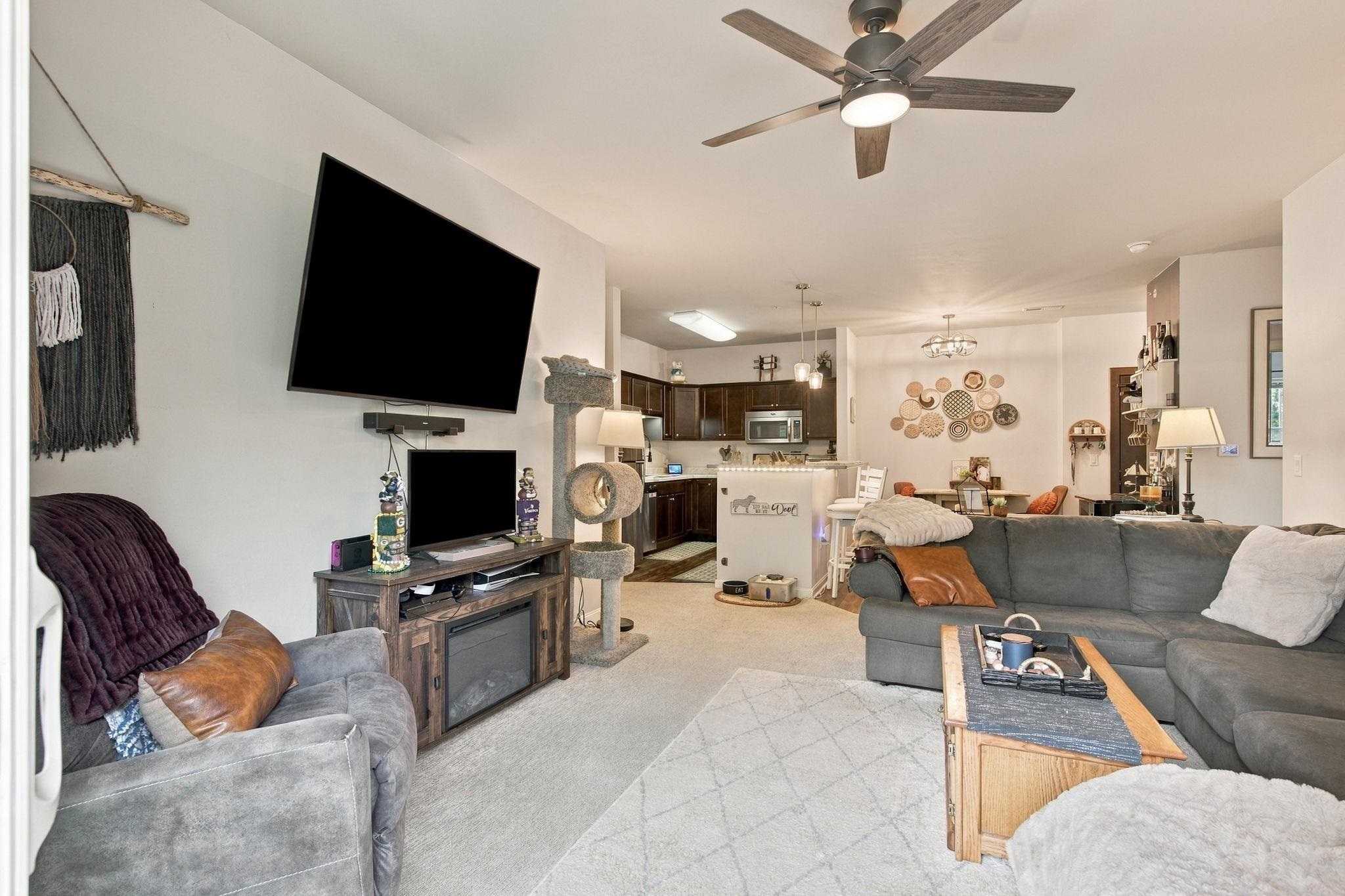 5192 Sassafras Drive Unit: 211