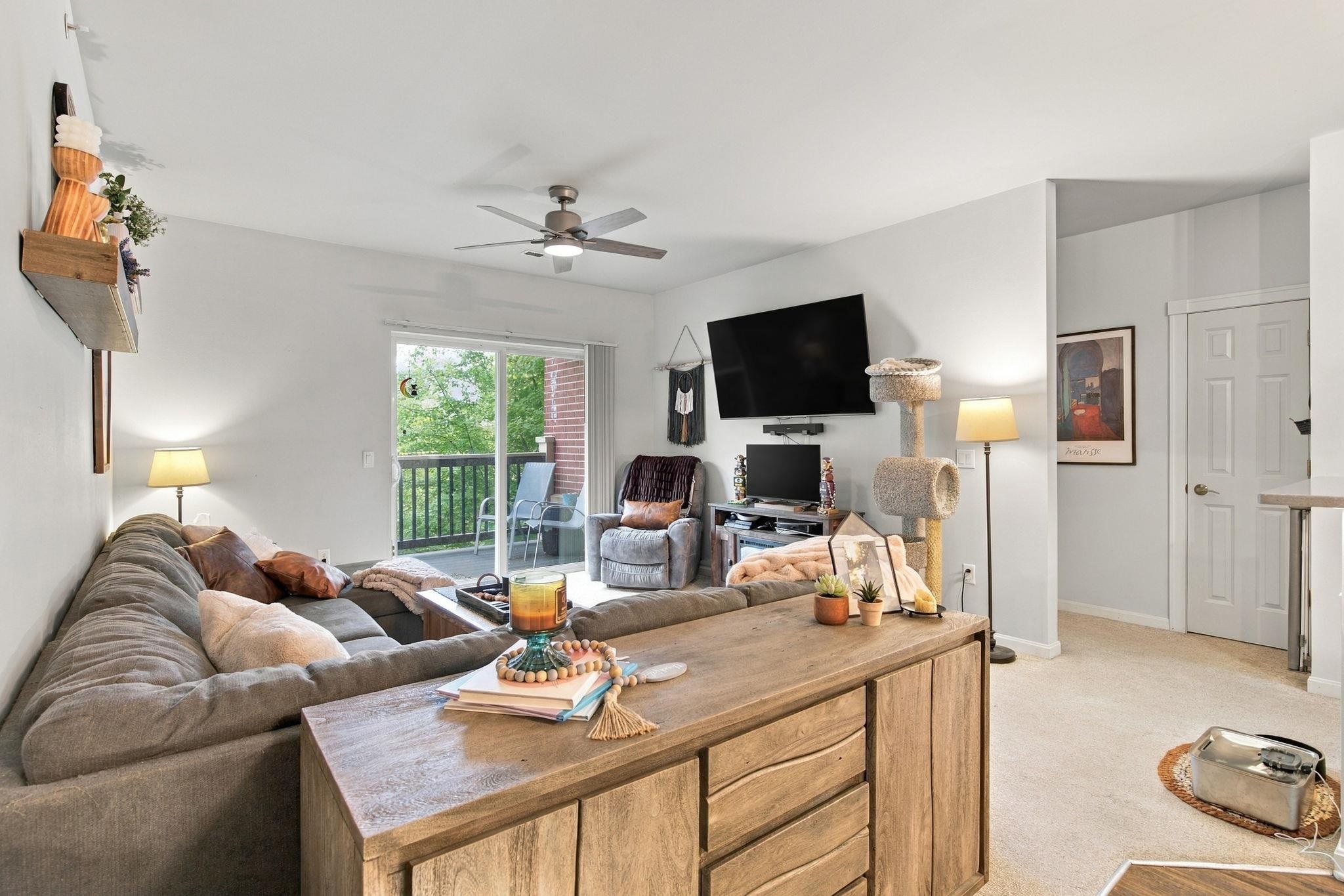 5192 Sassafras Drive Unit: 211