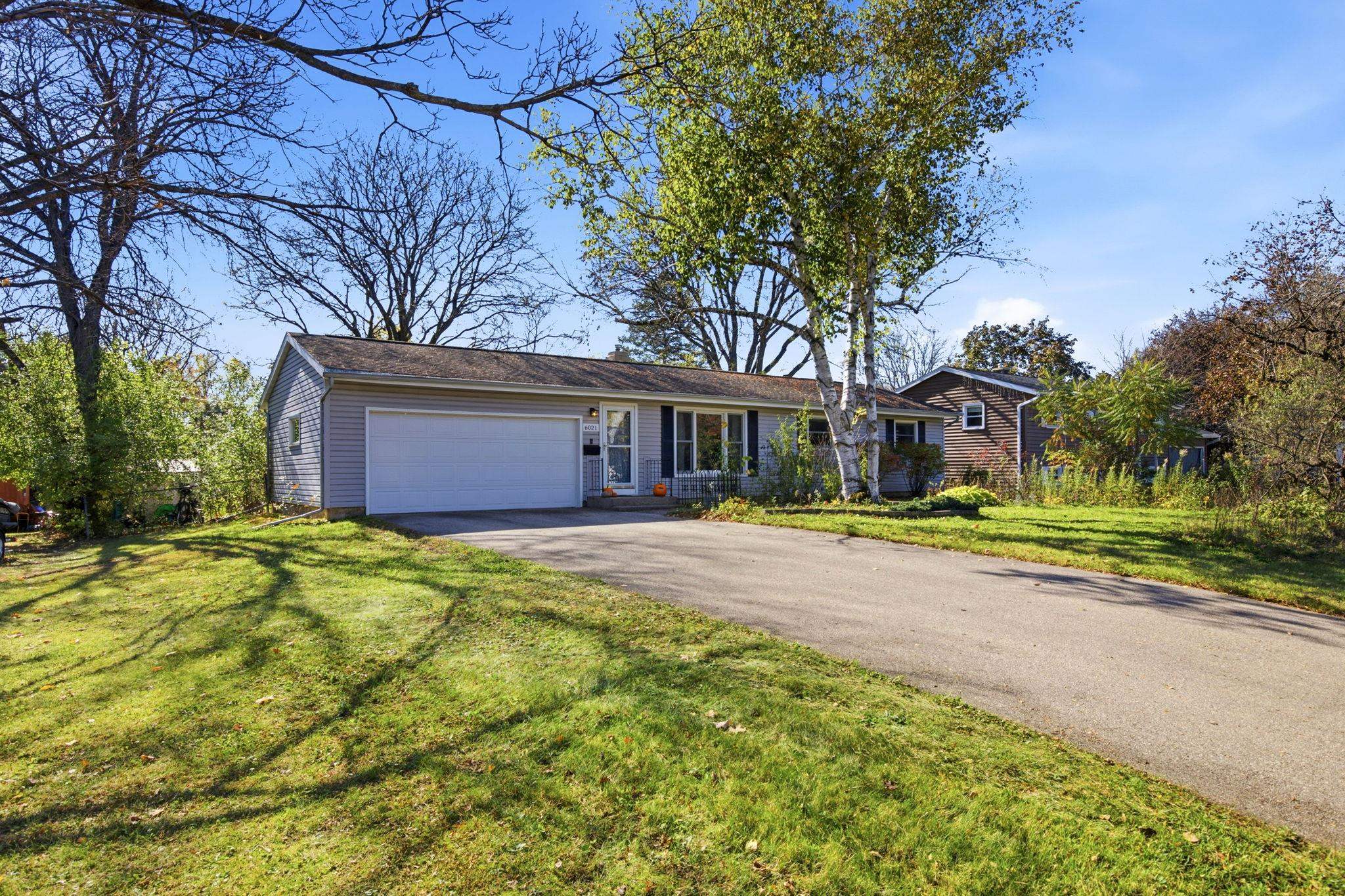 6021 Raymond Road