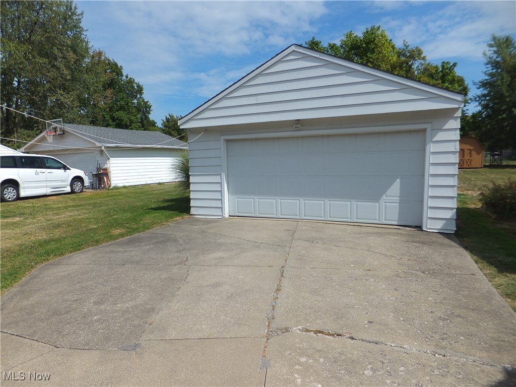 6487 Lawnwood Avenue