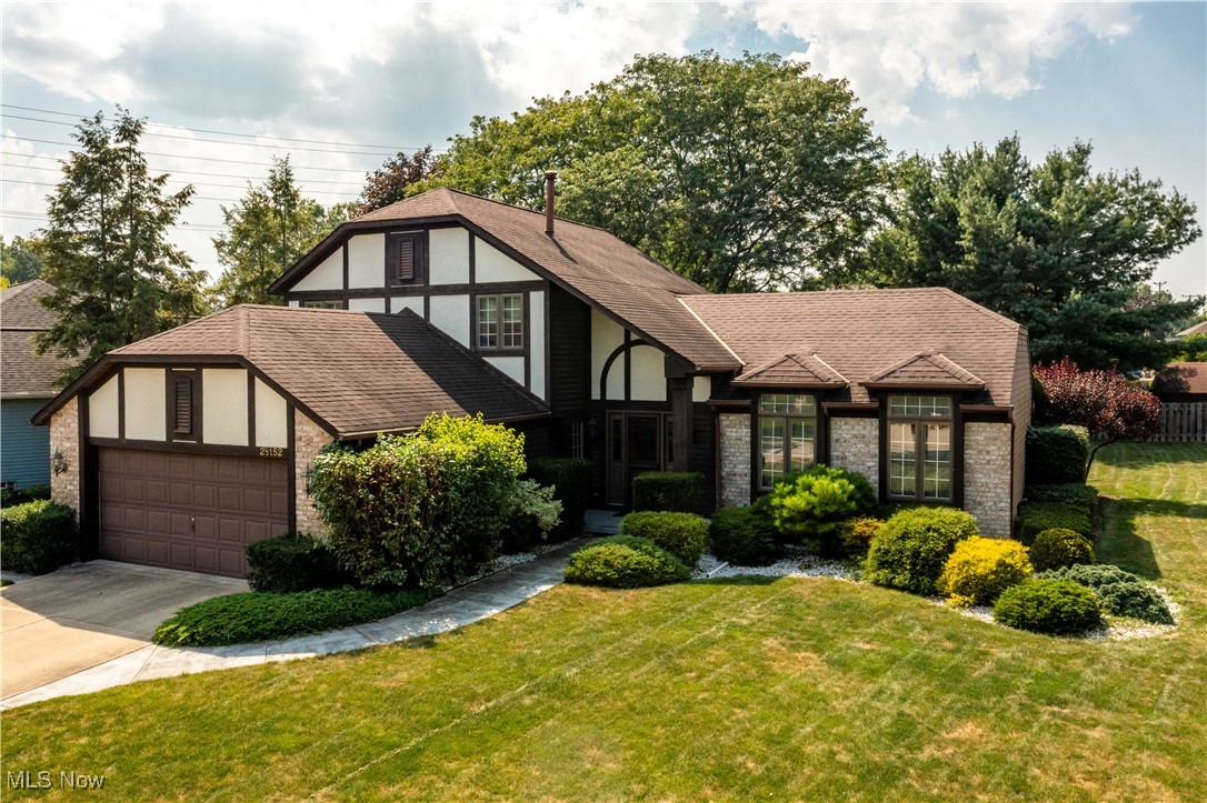 28152 Sherwood Drive