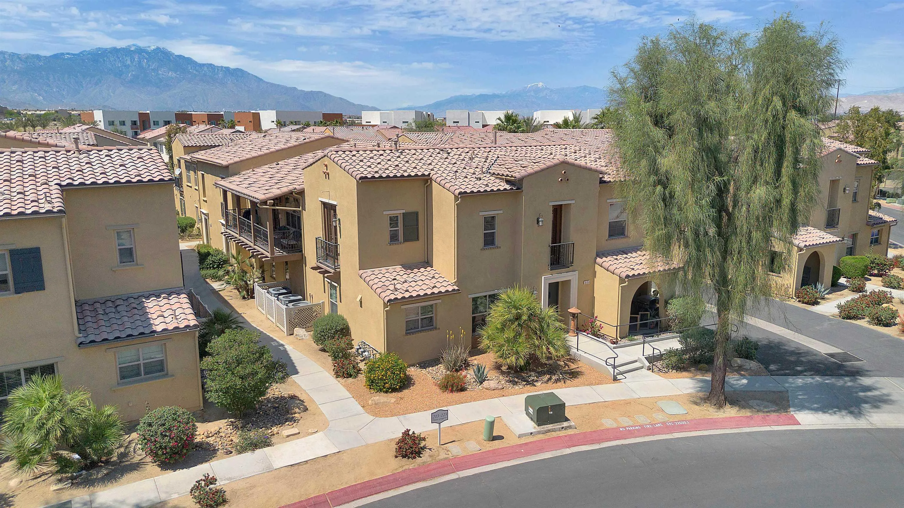 212 Paseo Bravo