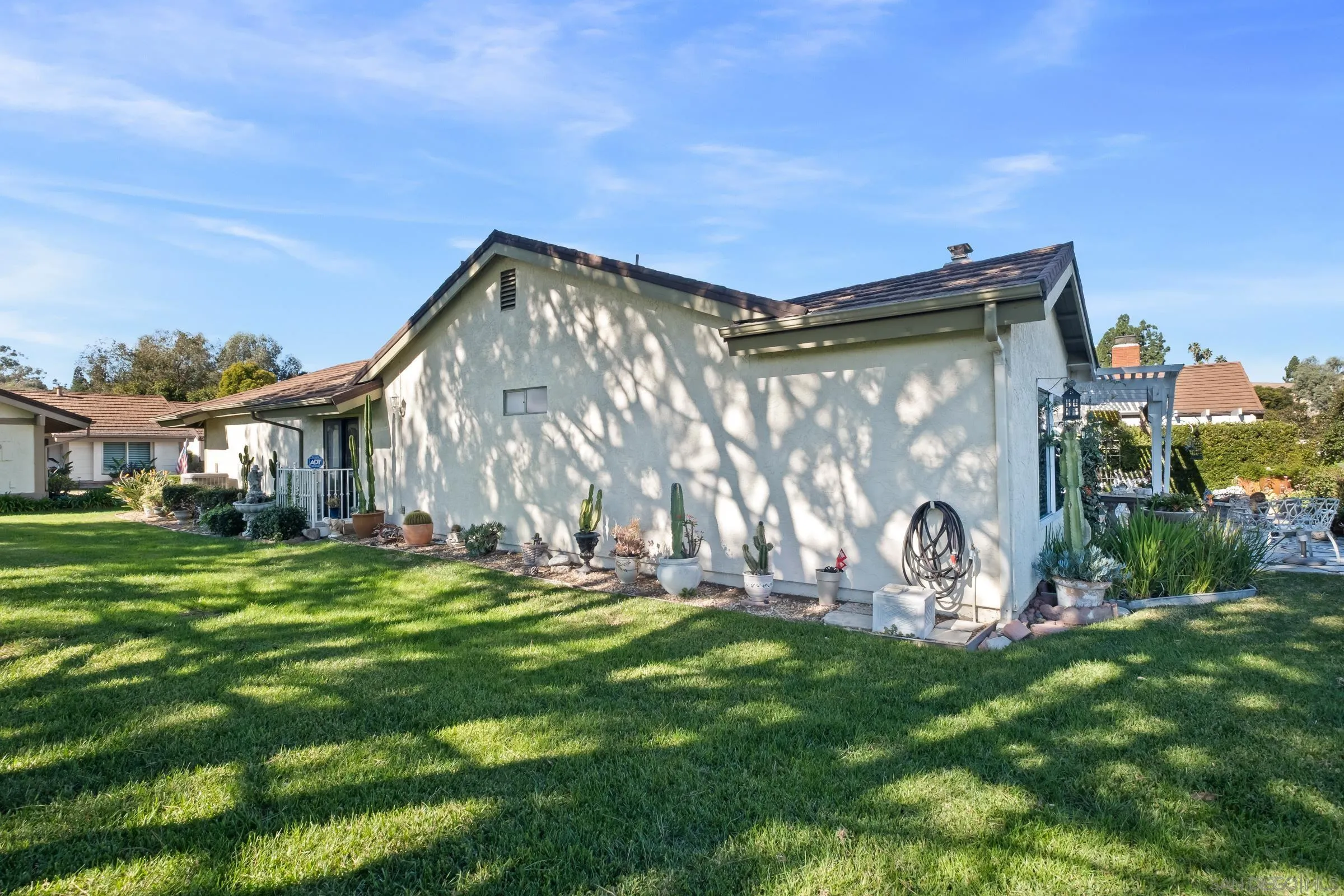 1169 Calle Del Baston