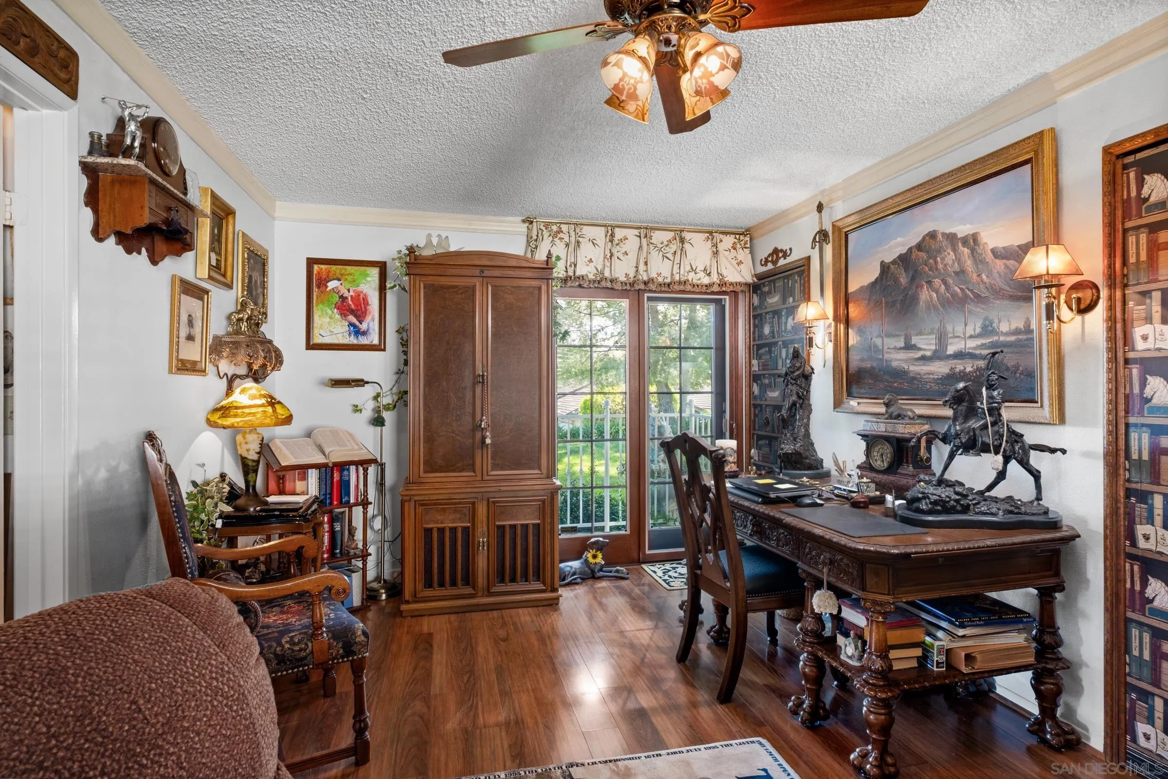 1169 Calle Del Baston