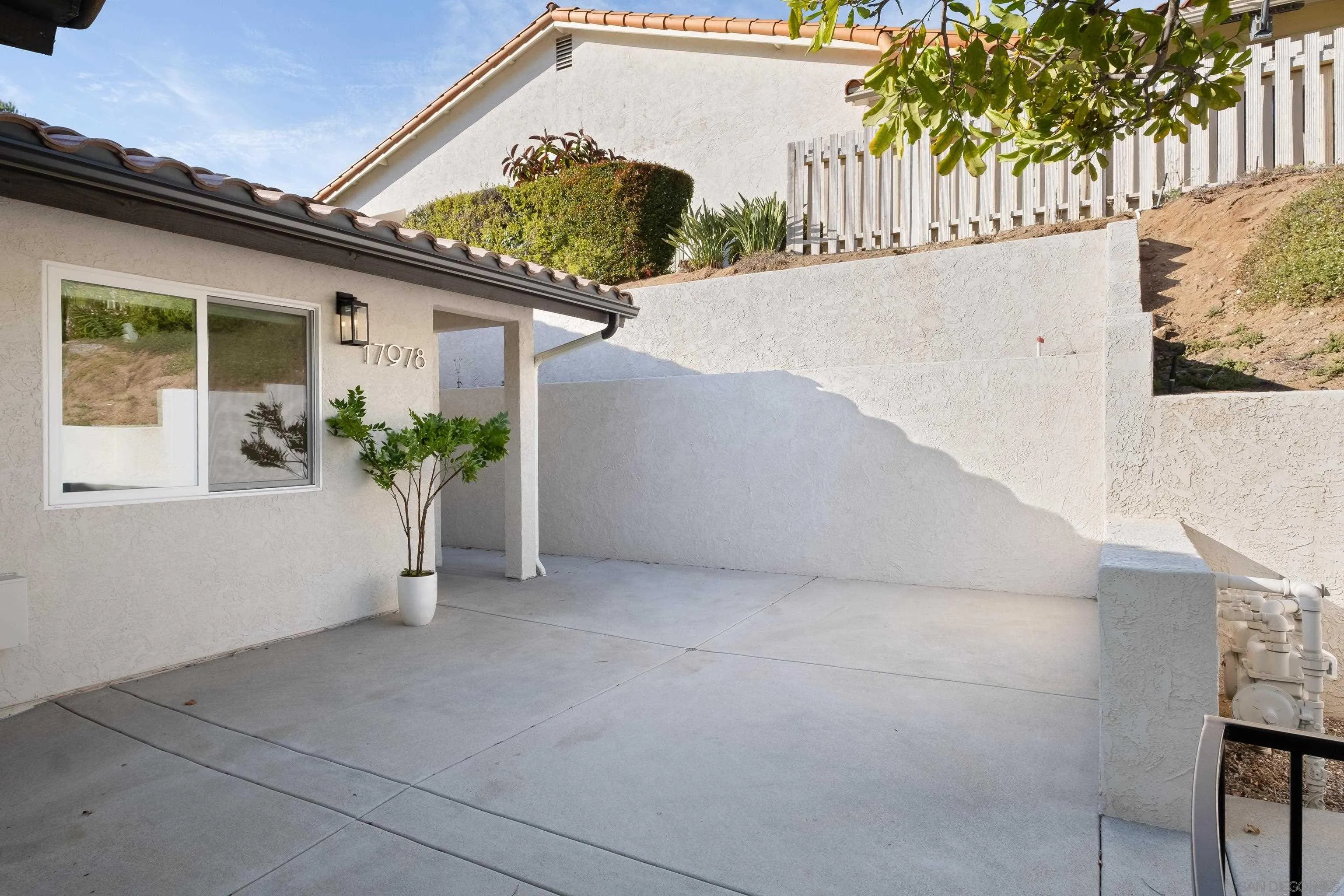 17976 Sencillo Lane