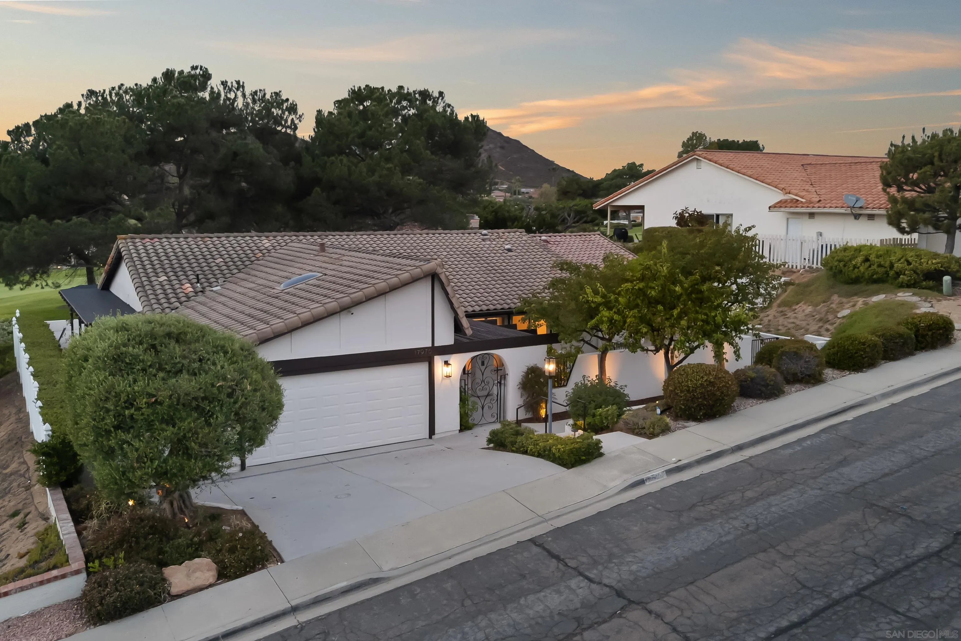 17976 Sencillo Lane