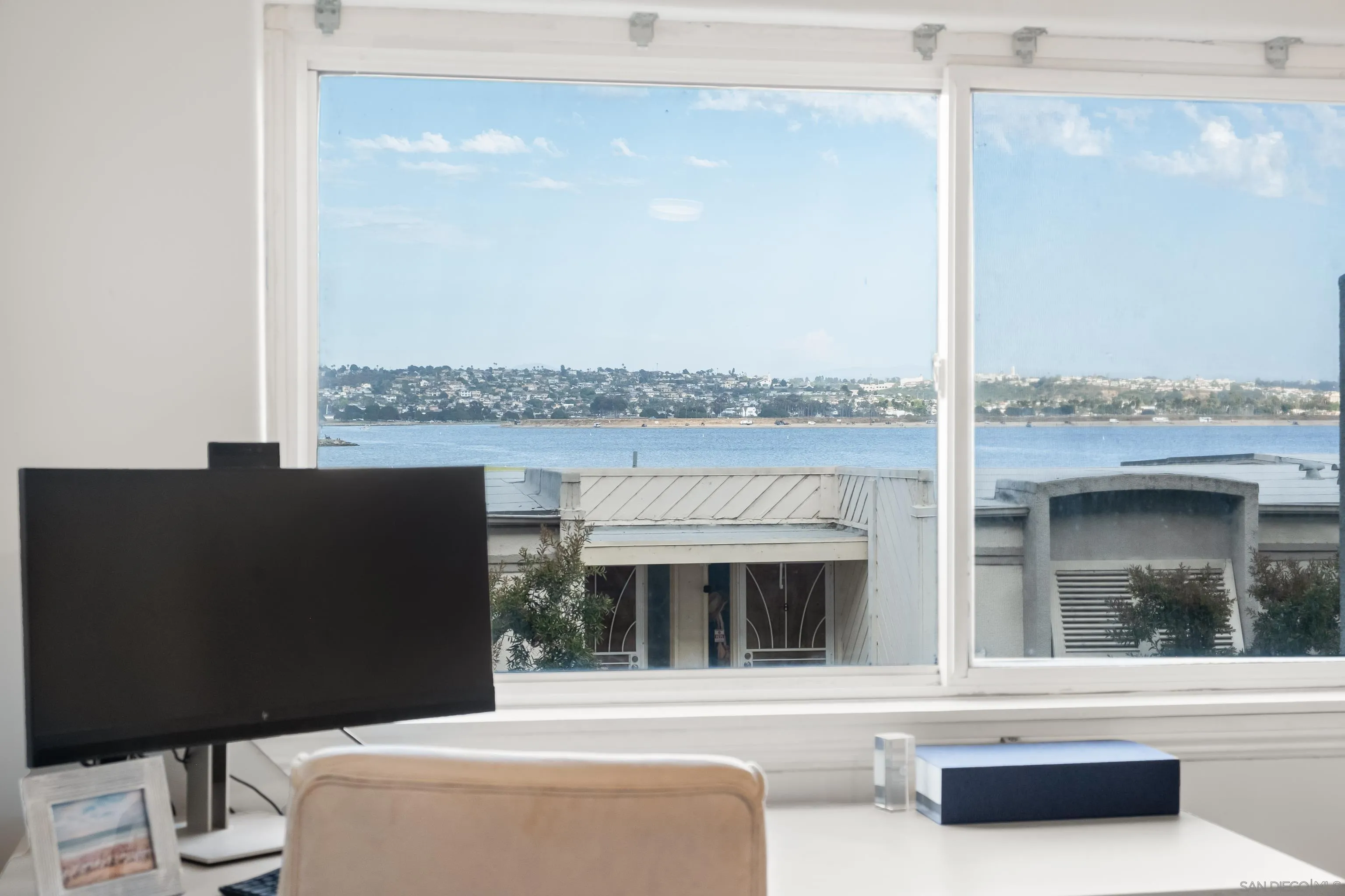 4015 Crown Point Unit 104