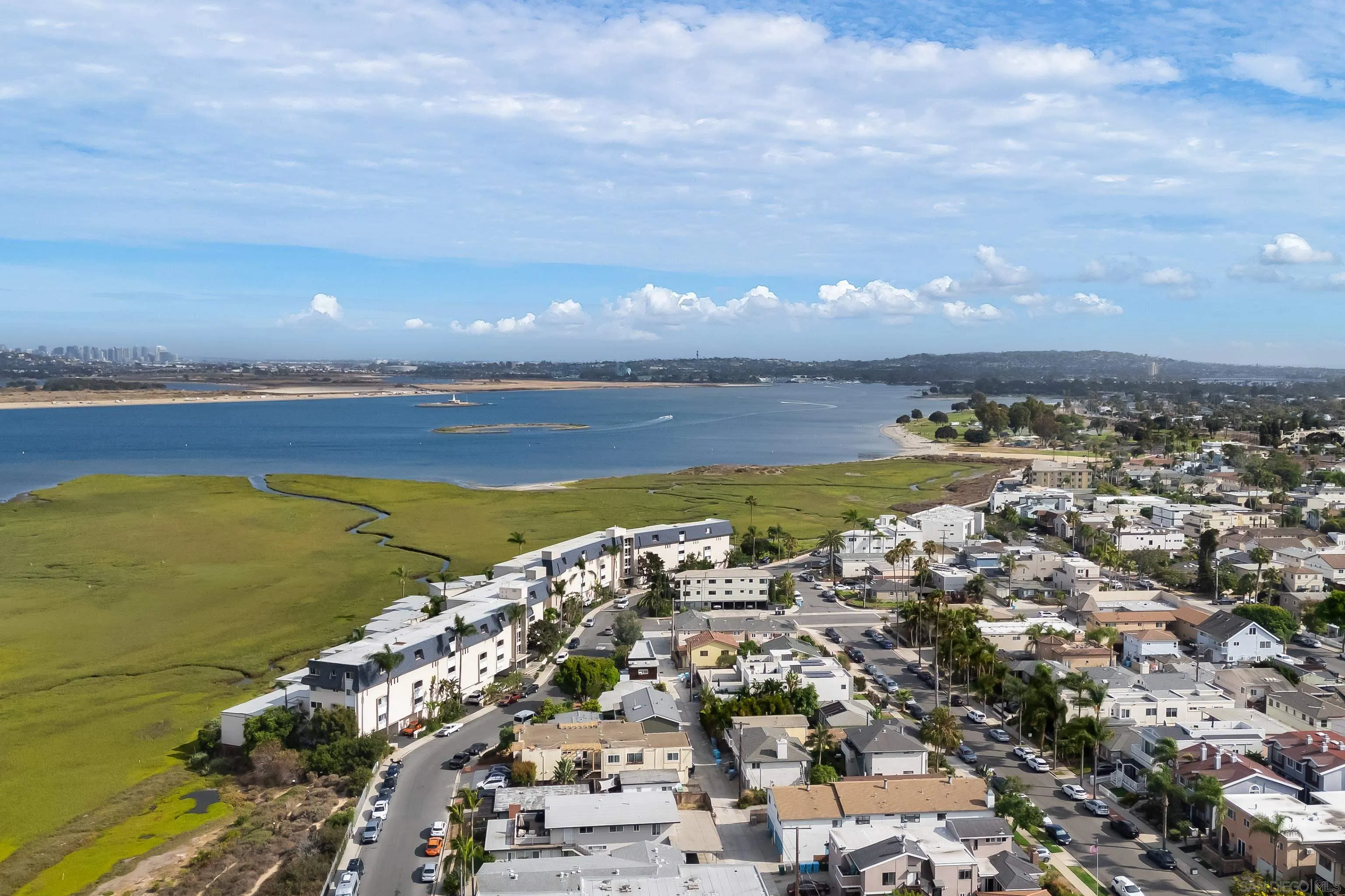 4015 Crown Point Unit 104