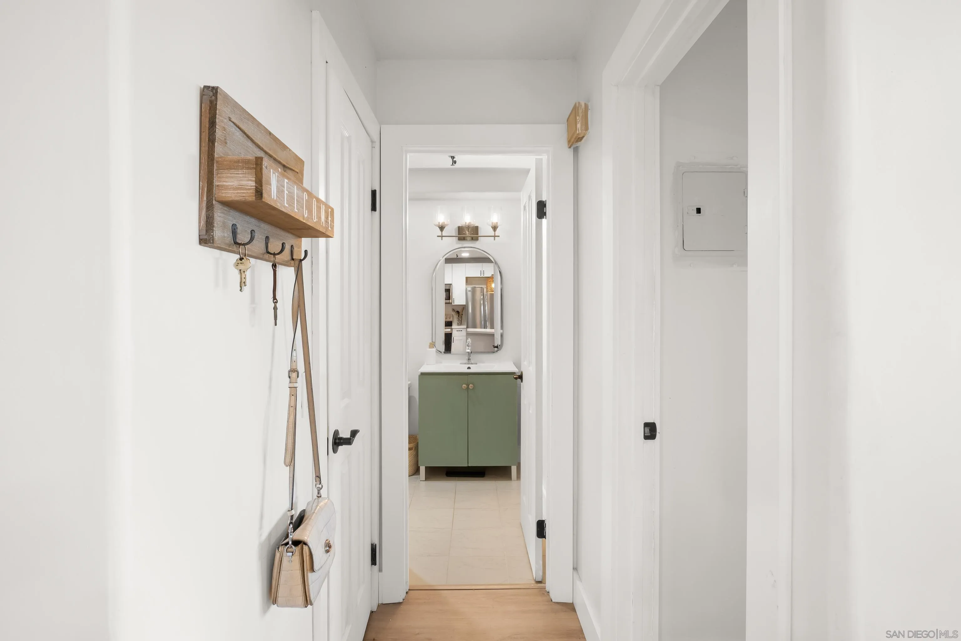 4015 Crown Point Unit 104