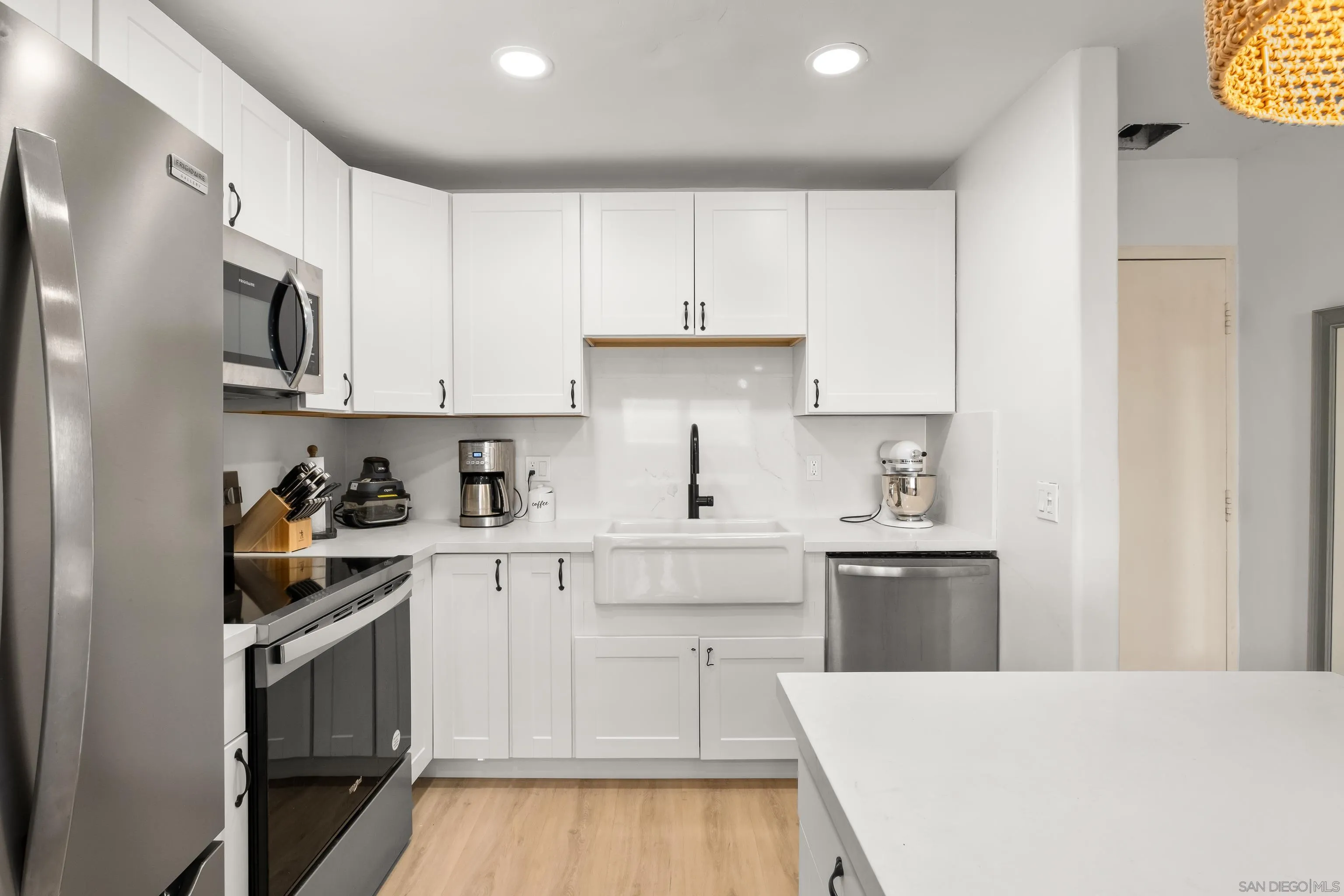 4015 Crown Point Unit 104