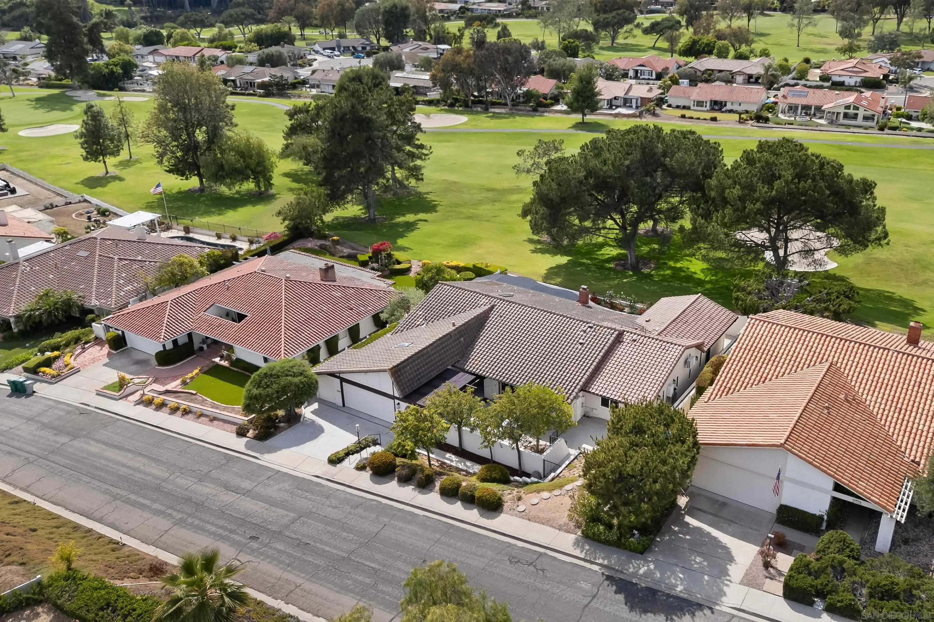17976 Sencillo Lane