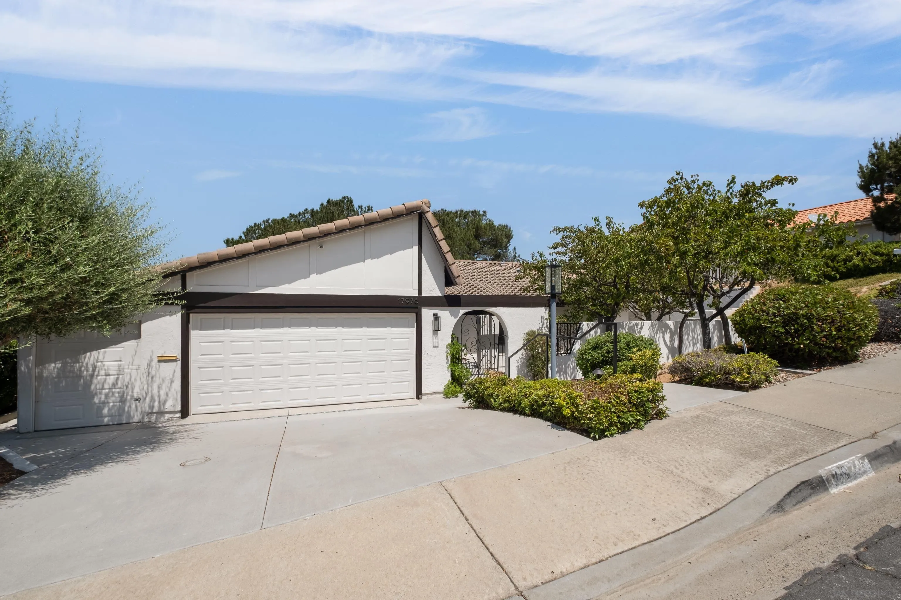 17976 Sencillo Lane
