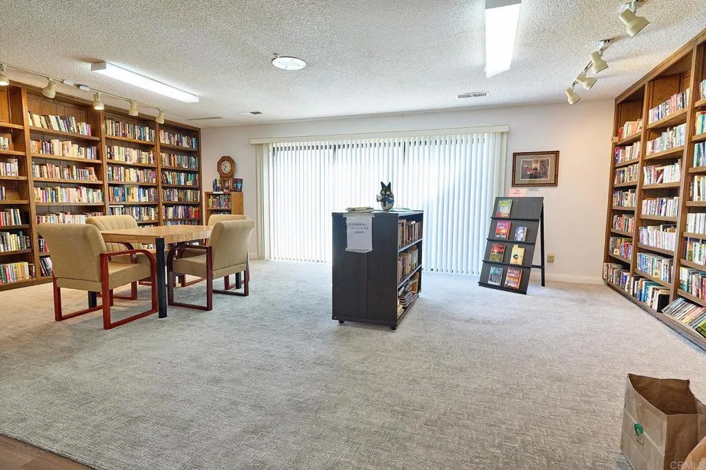 1195 La Moree Road Unit 42