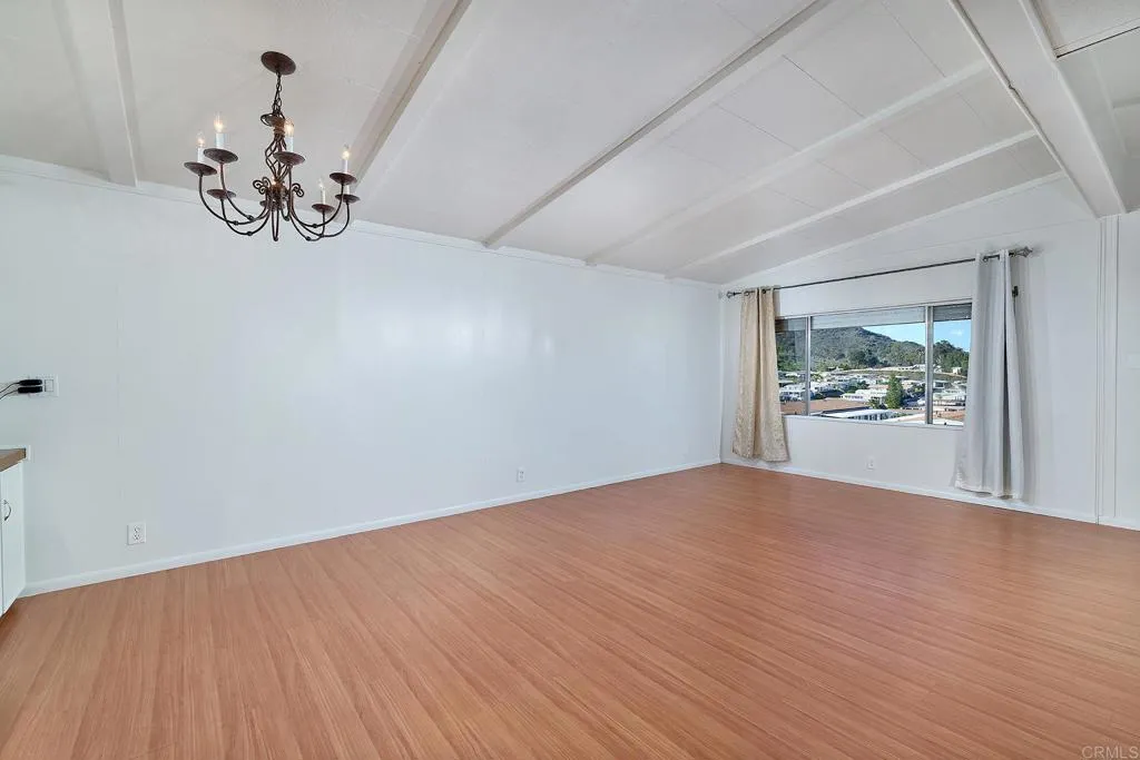 1195 La Moree Road Unit 42