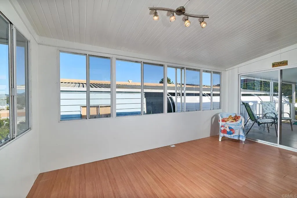 1195 La Moree Road Unit 42