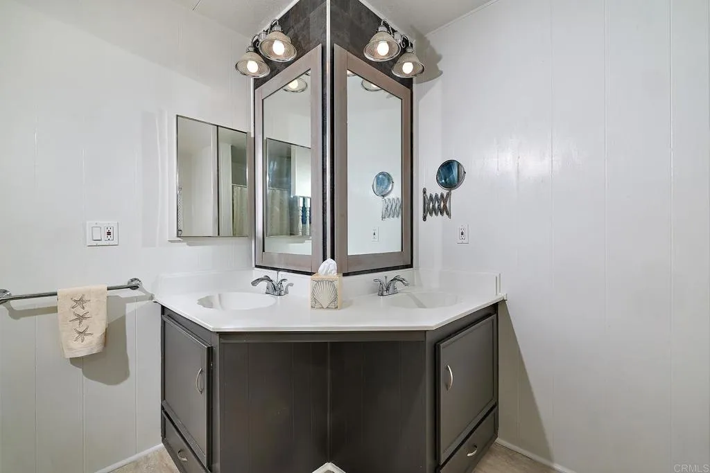 1195 La Moree Road Unit 42