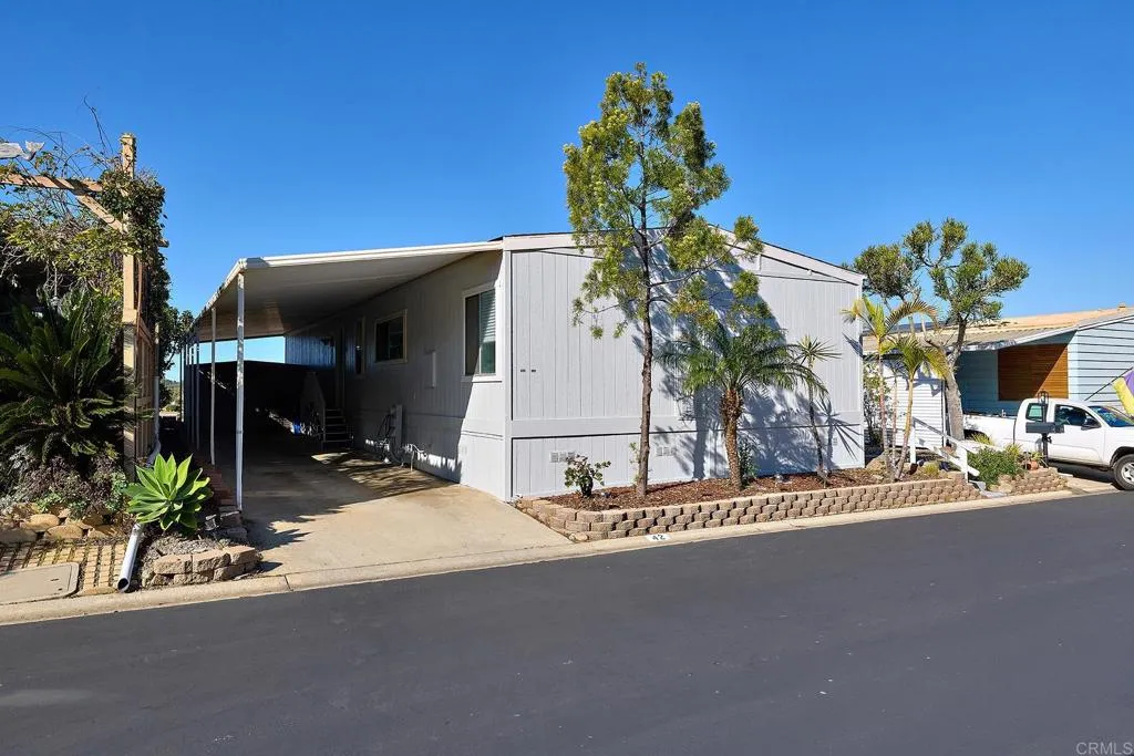 1195 La Moree Road Unit 42