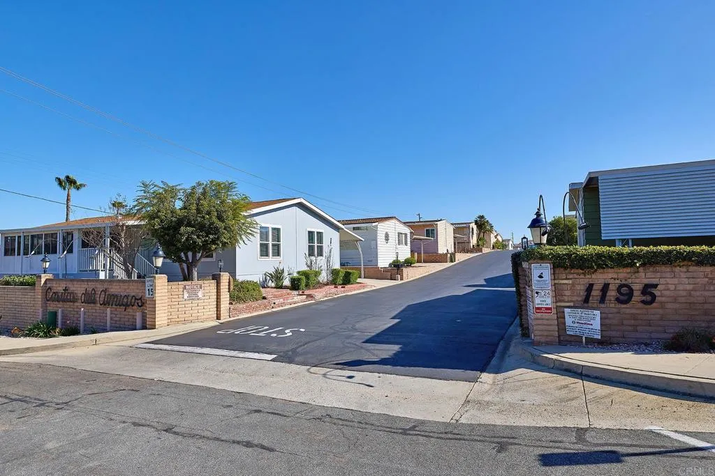 1195 La Moree Road Unit 42