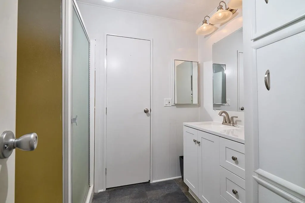 1195 La Moree Road Unit 42