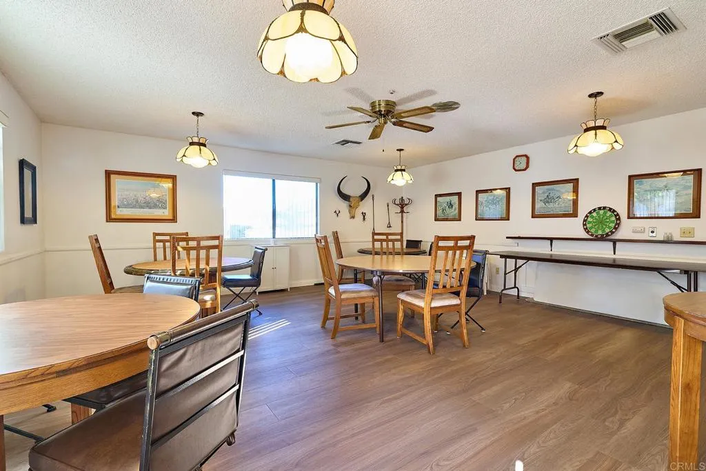 1195 La Moree Road Unit 42