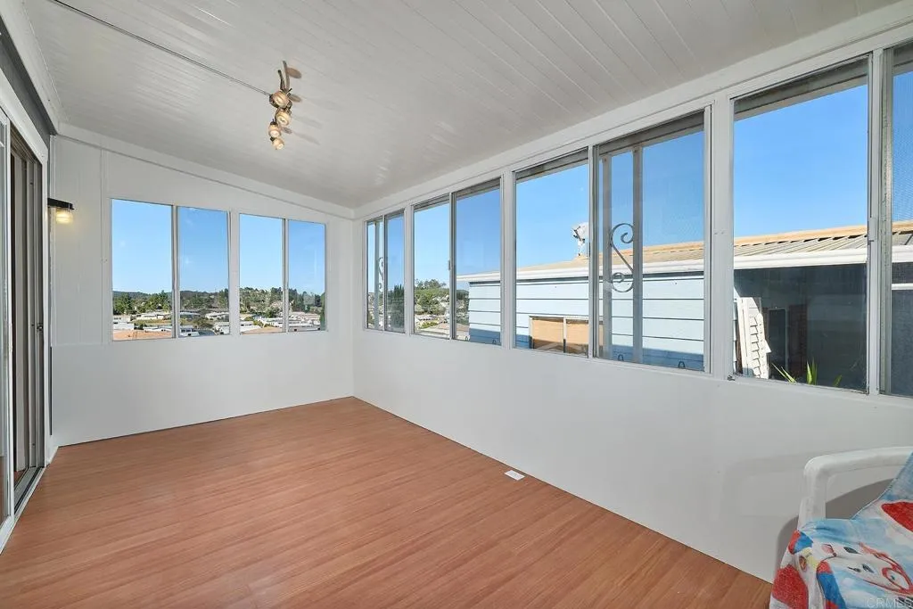 1195 La Moree Road Unit 42