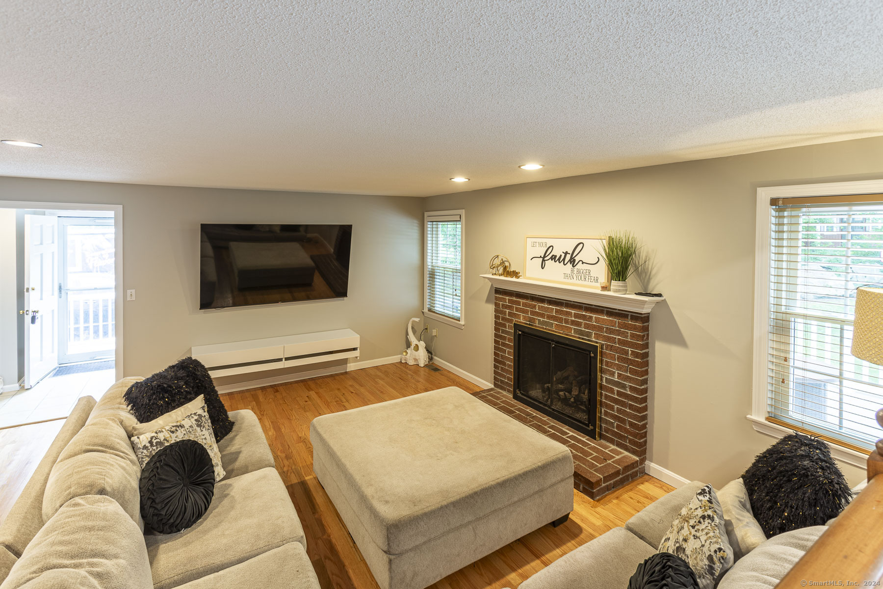 30 Dennison Ridge