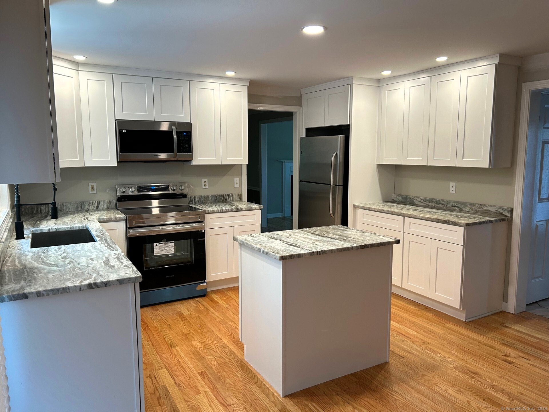 30 Dennison Ridge