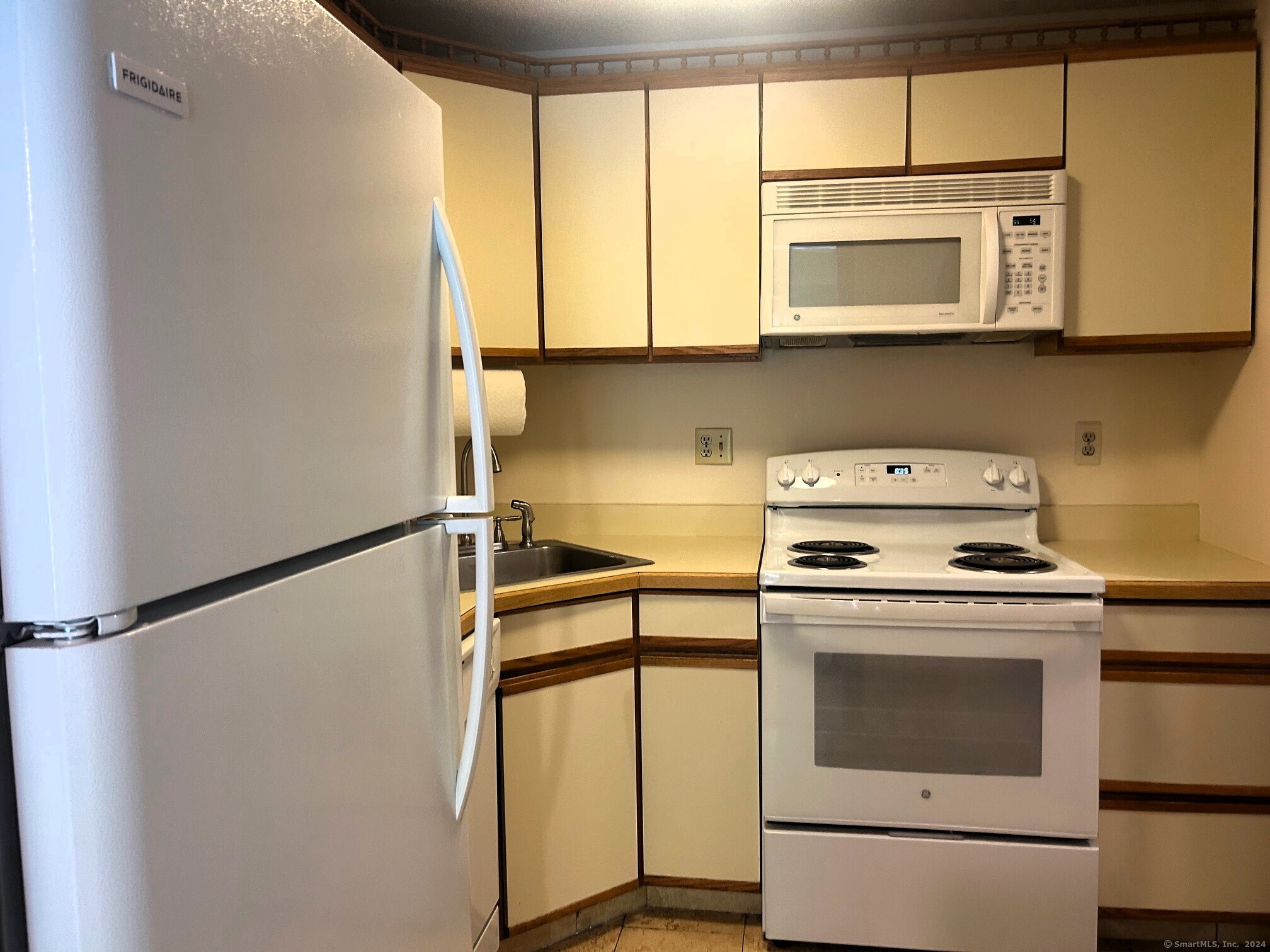 421 Tolland Street 203