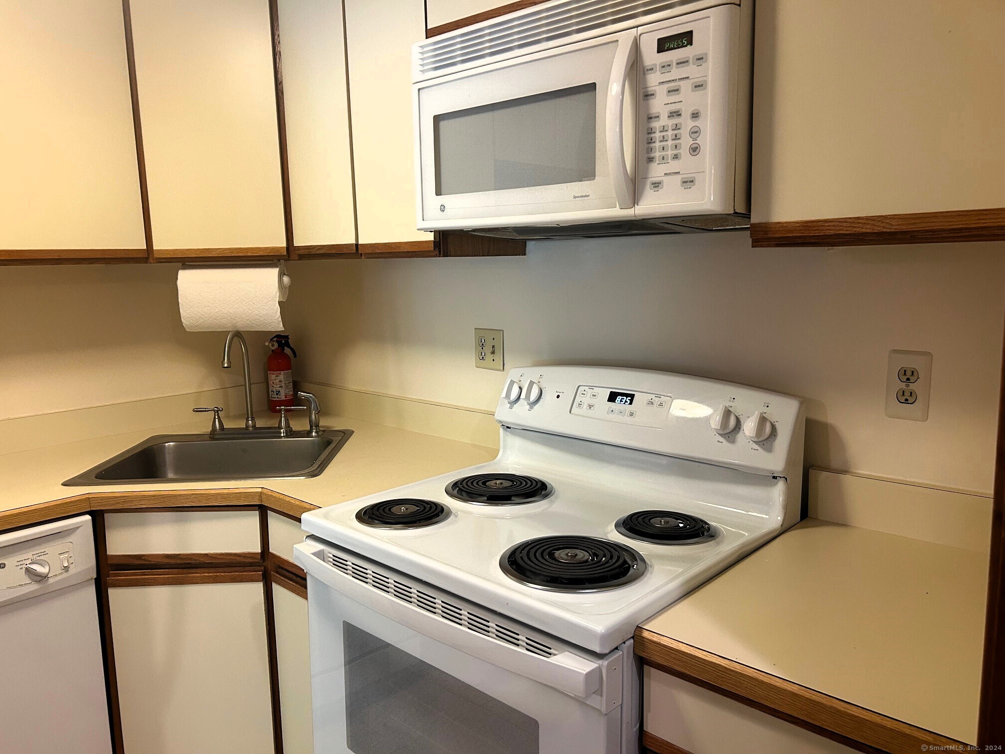 421 Tolland Street 203