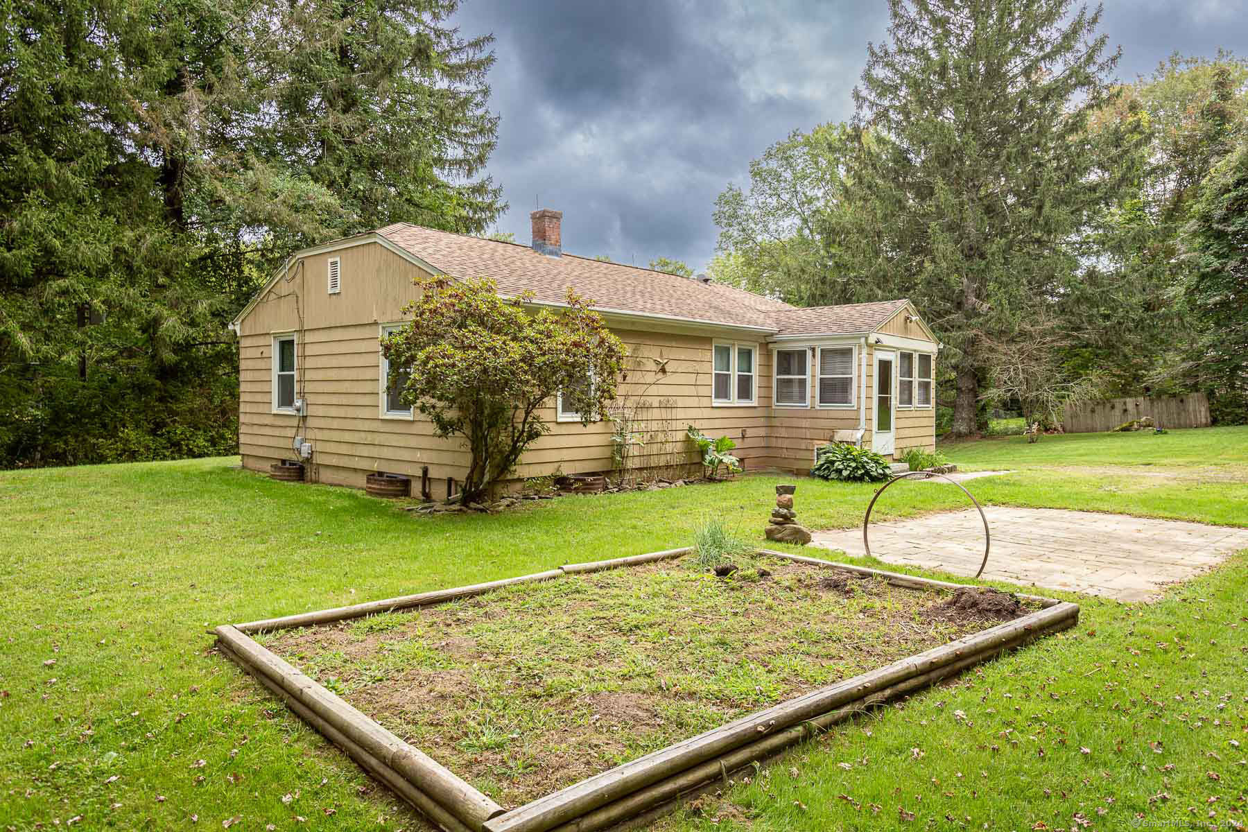 38 South River Road