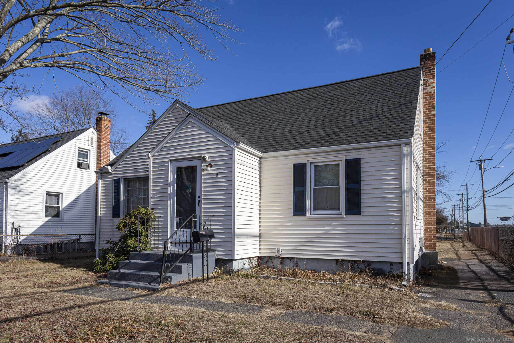 2 Laurel Street