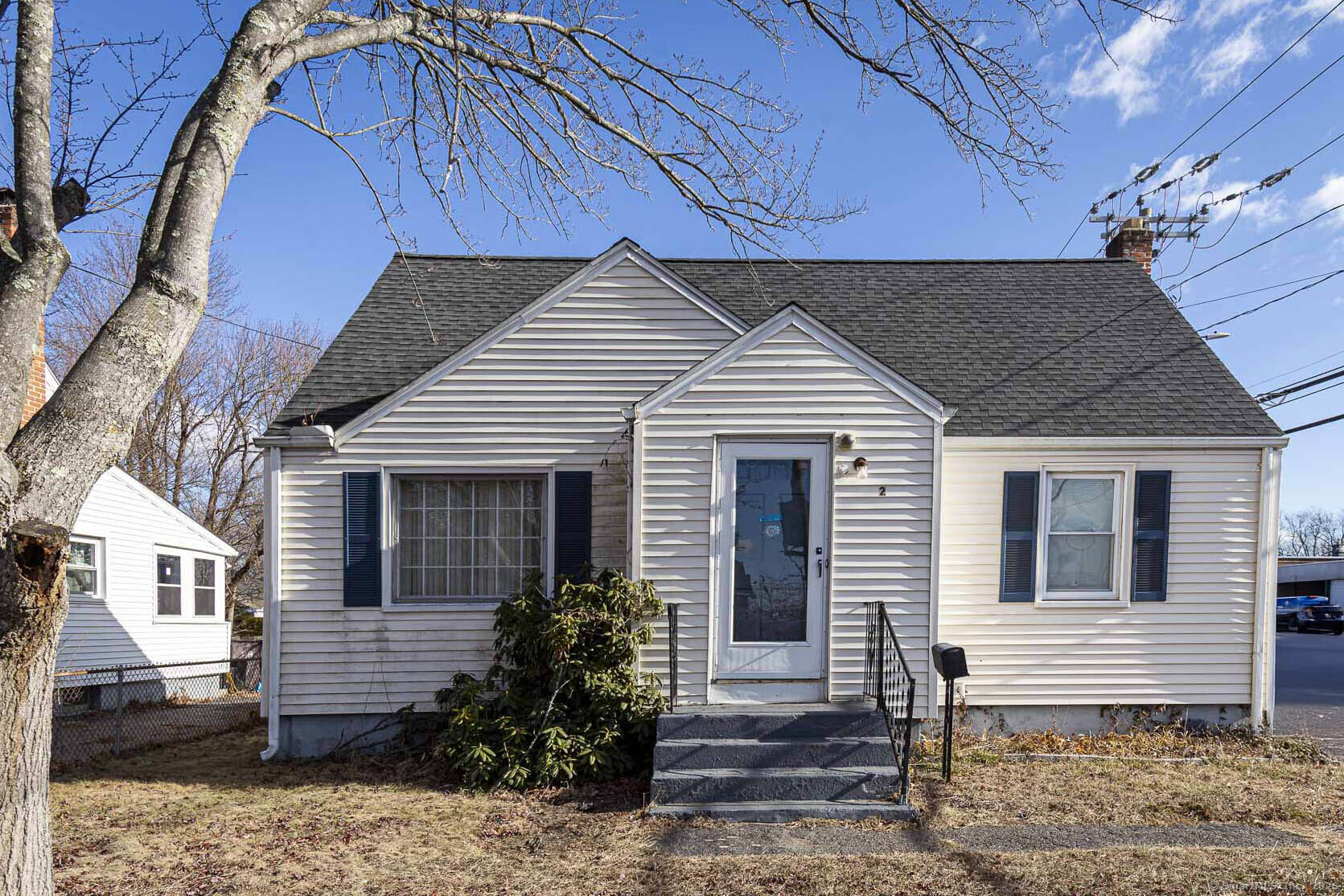 2 Laurel Street