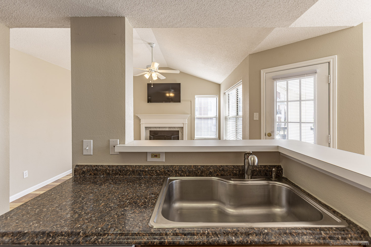 31 High Street APT 3202