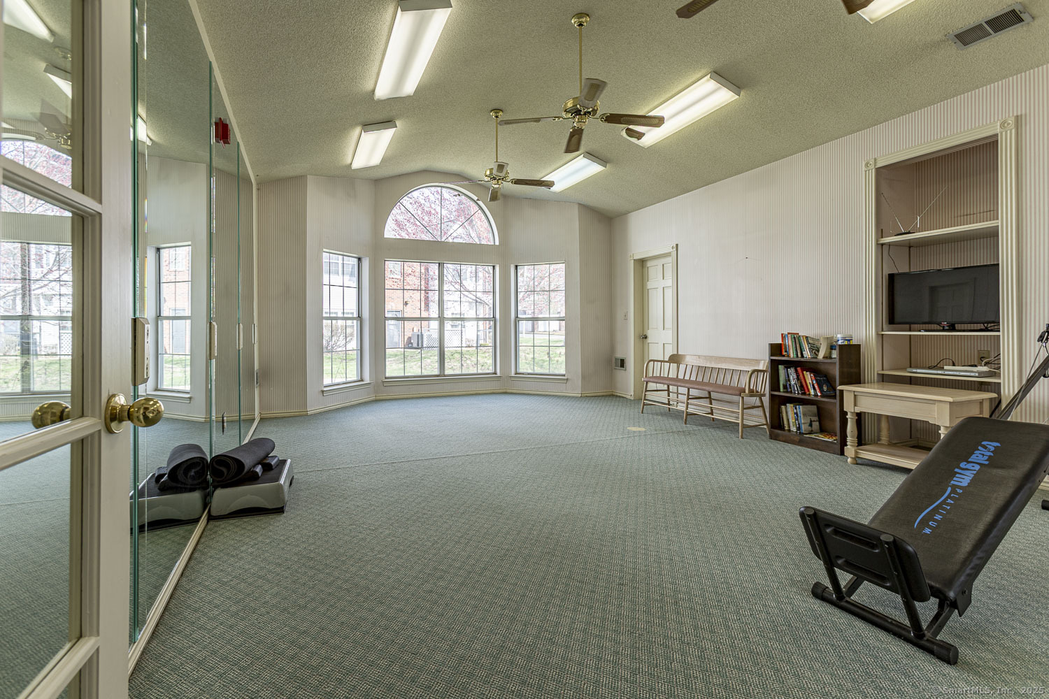 31 High Street APT 3202