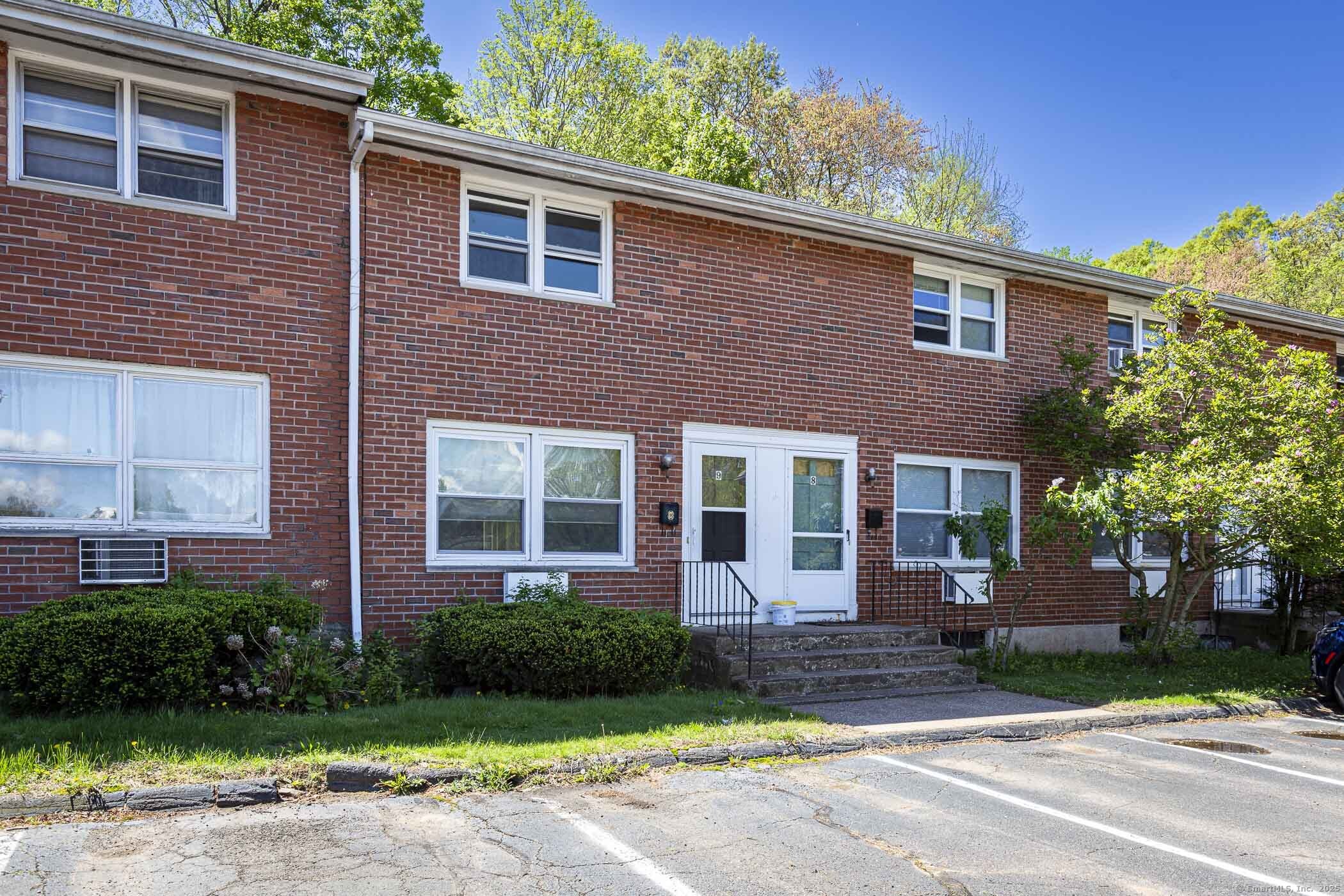 476 Woodbridge Street APT 9