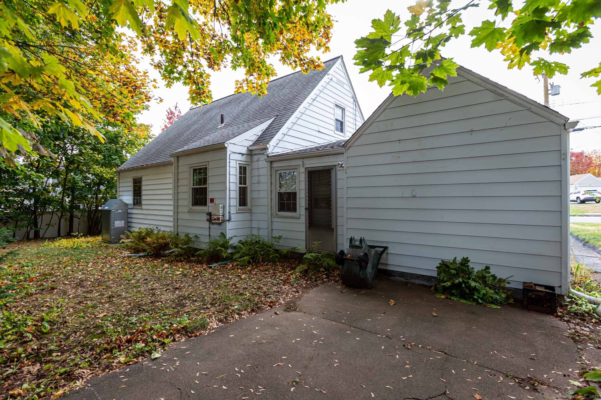 9 Deepwood Drive
