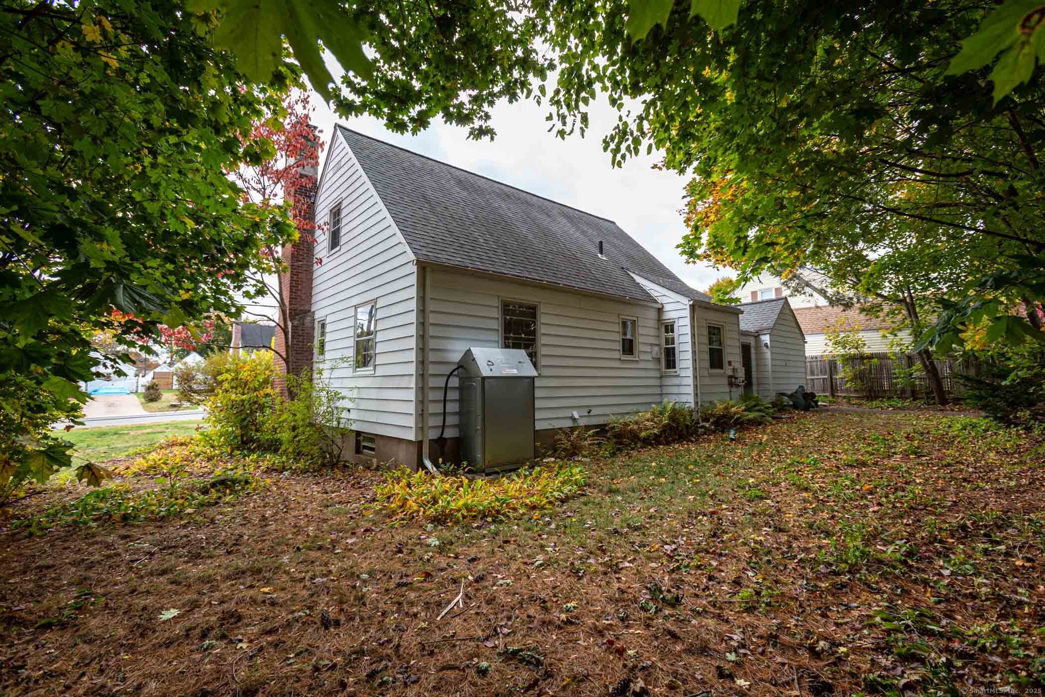 9 Deepwood Drive