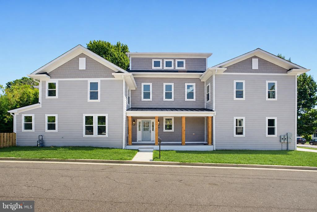 914 VAN BUREN STREET