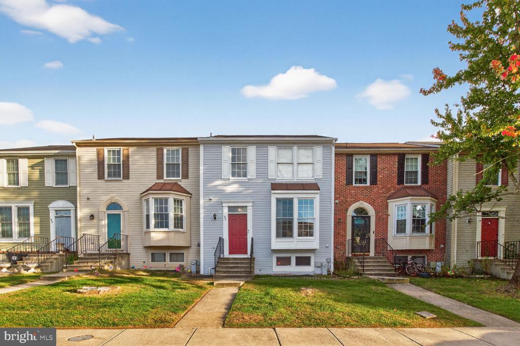 23 ROCKY BROOK COURT