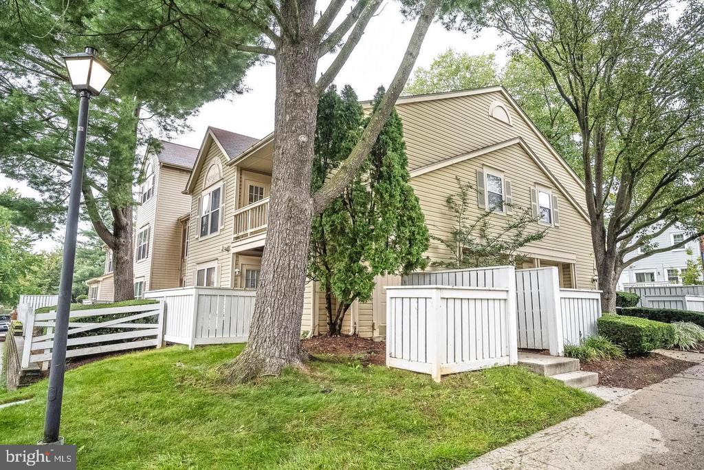 19910 APPLEDOWRE CIRCLE Unit: 133