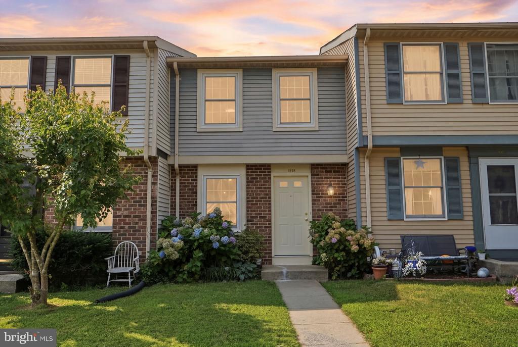 1305 ELM GROVE CIRCLE