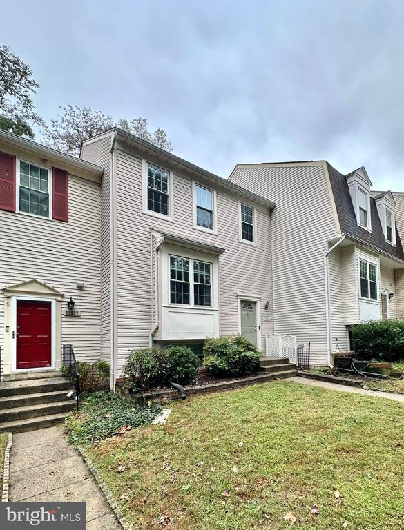 13005 CLIMBING IVY DRIVE