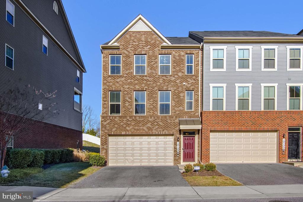 10128 DORSEY LANE