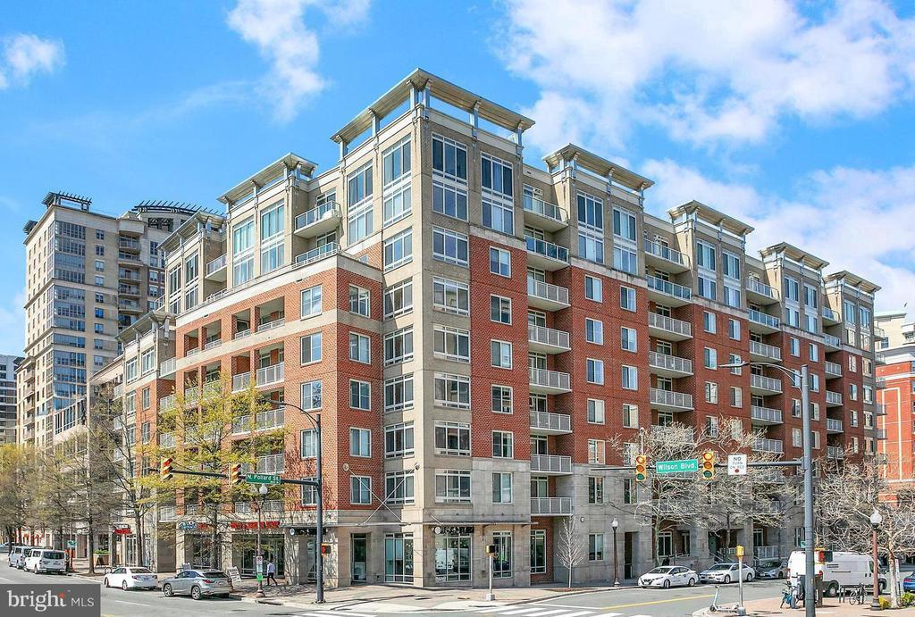 820 N POLLARD STREET Unit: 310